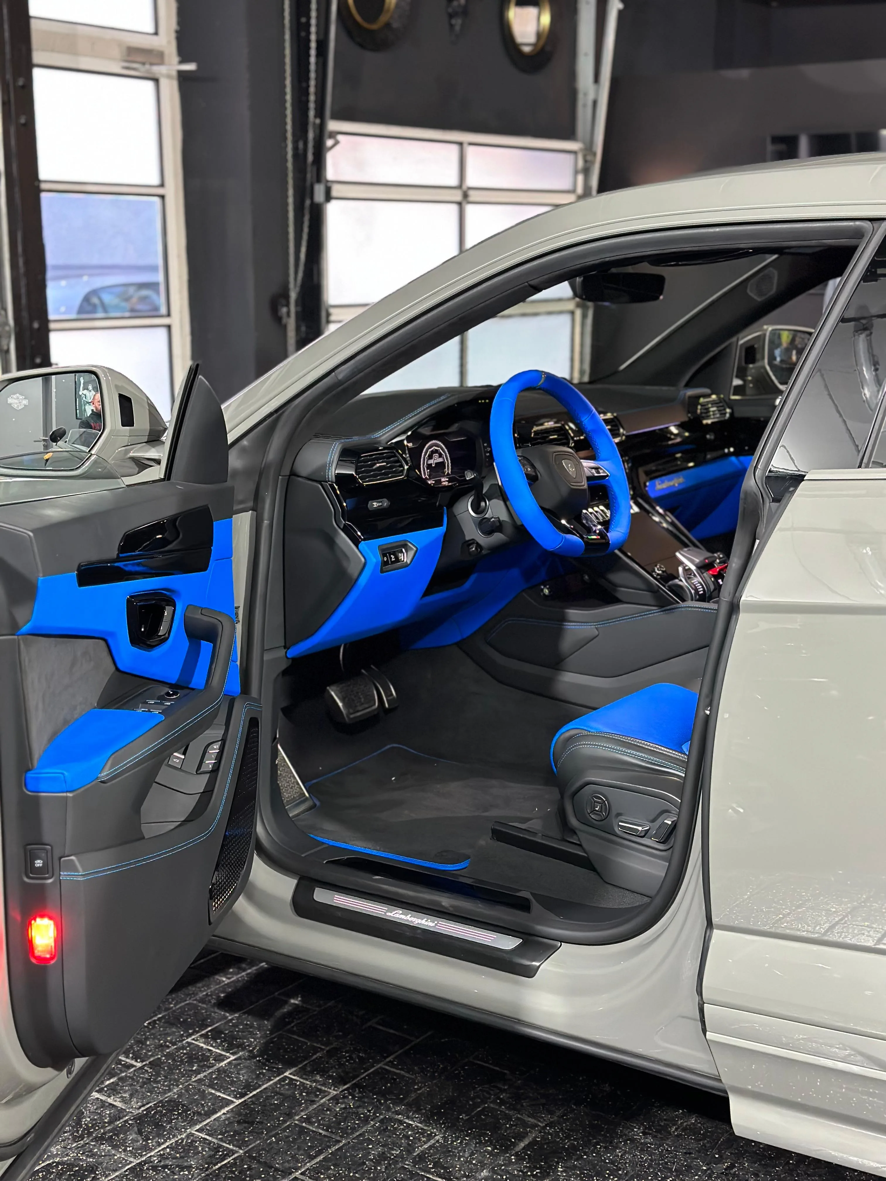 Lamborghini Urus Interior