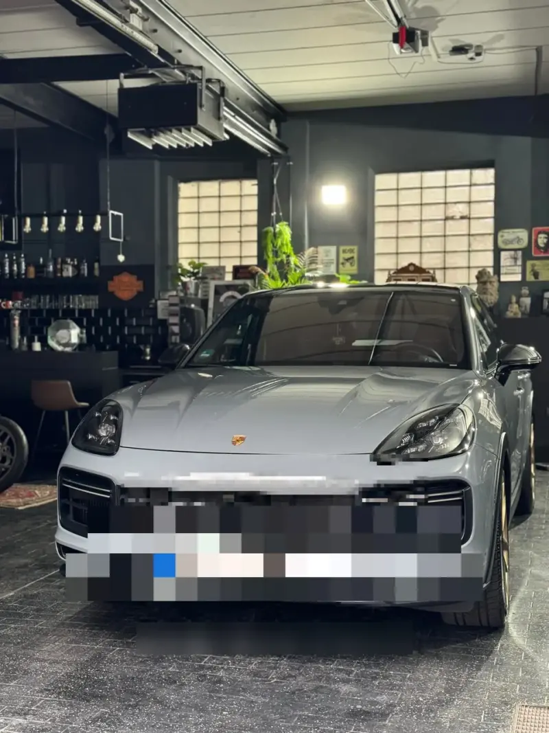 Porsche Cayenne Turbo
